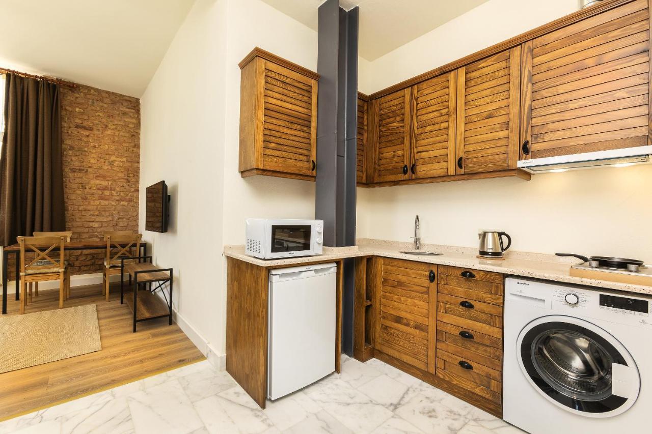 Aparthotel Raven Old 2*