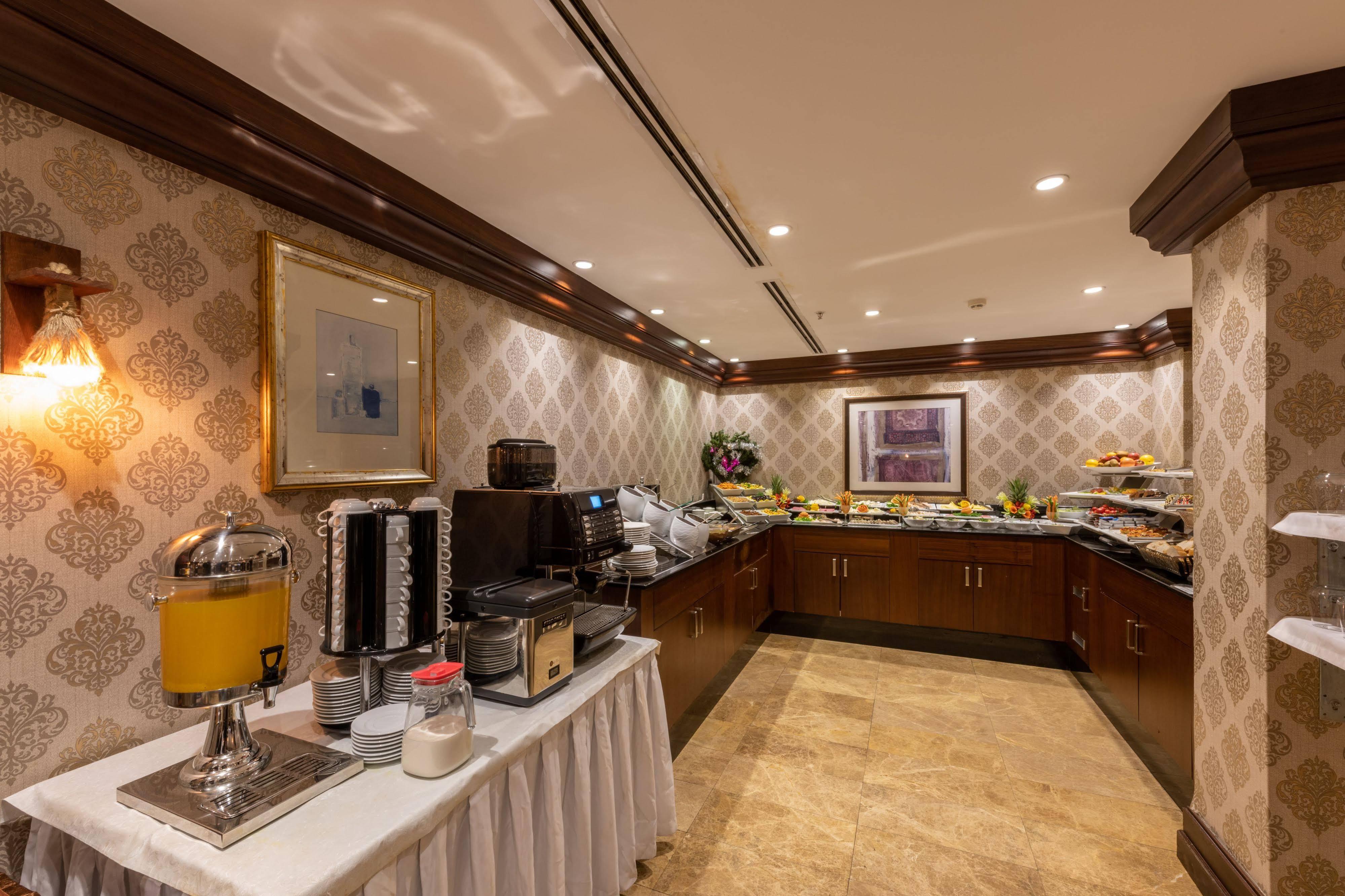 Hotel Nova Plaza Boutique Hotel & Spa 4*