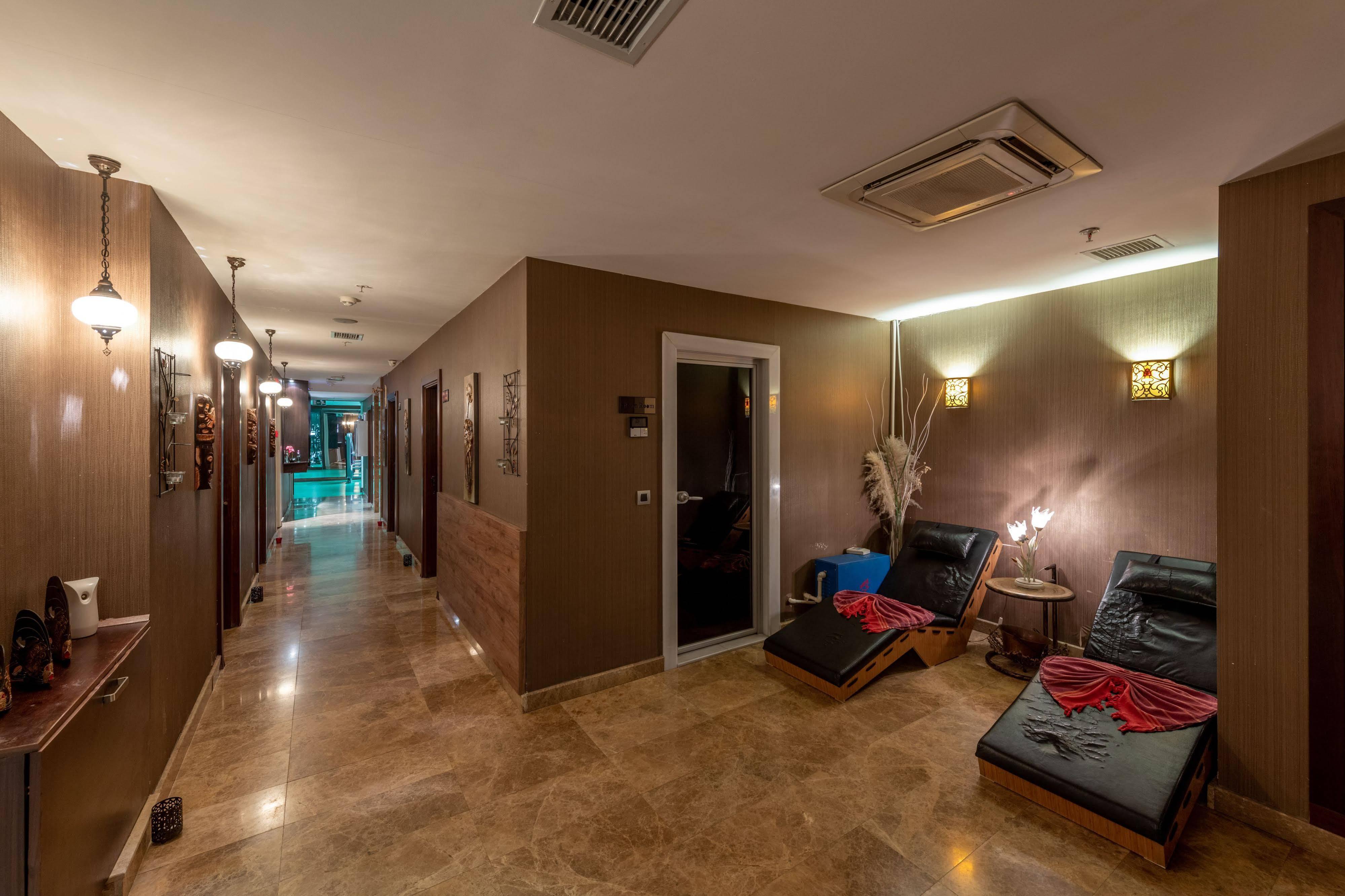 Nova Plaza Boutique Hotel & Spa Hotel 4*