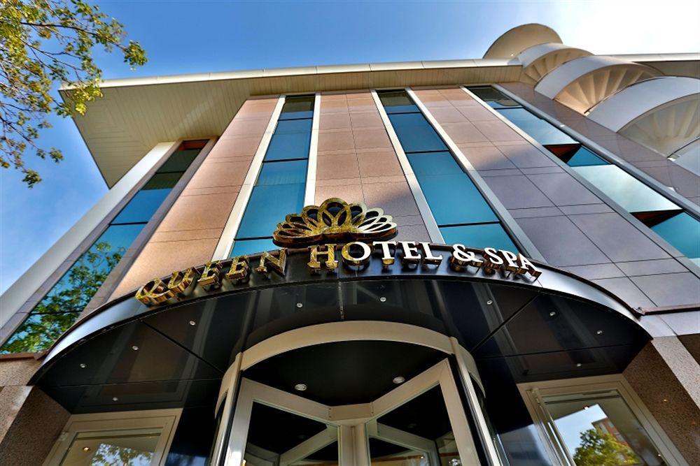 Queen & Hotel 4*