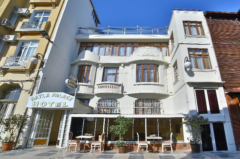 Nayla Palace 2*
