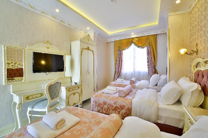 Nayla Palace