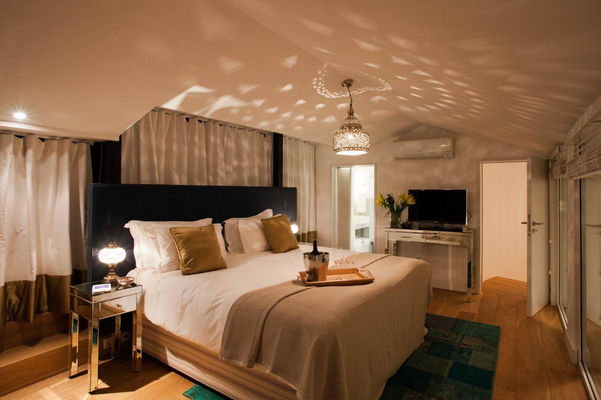 X Flats Gumussuyu Apartment Istanbul