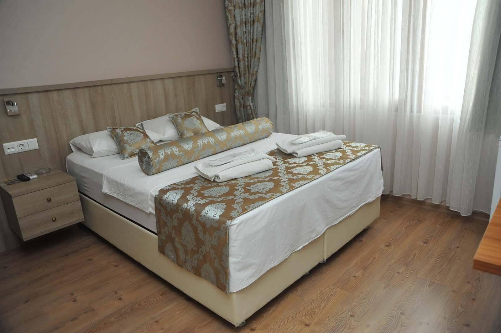 Serra Boutique Hotel 3*