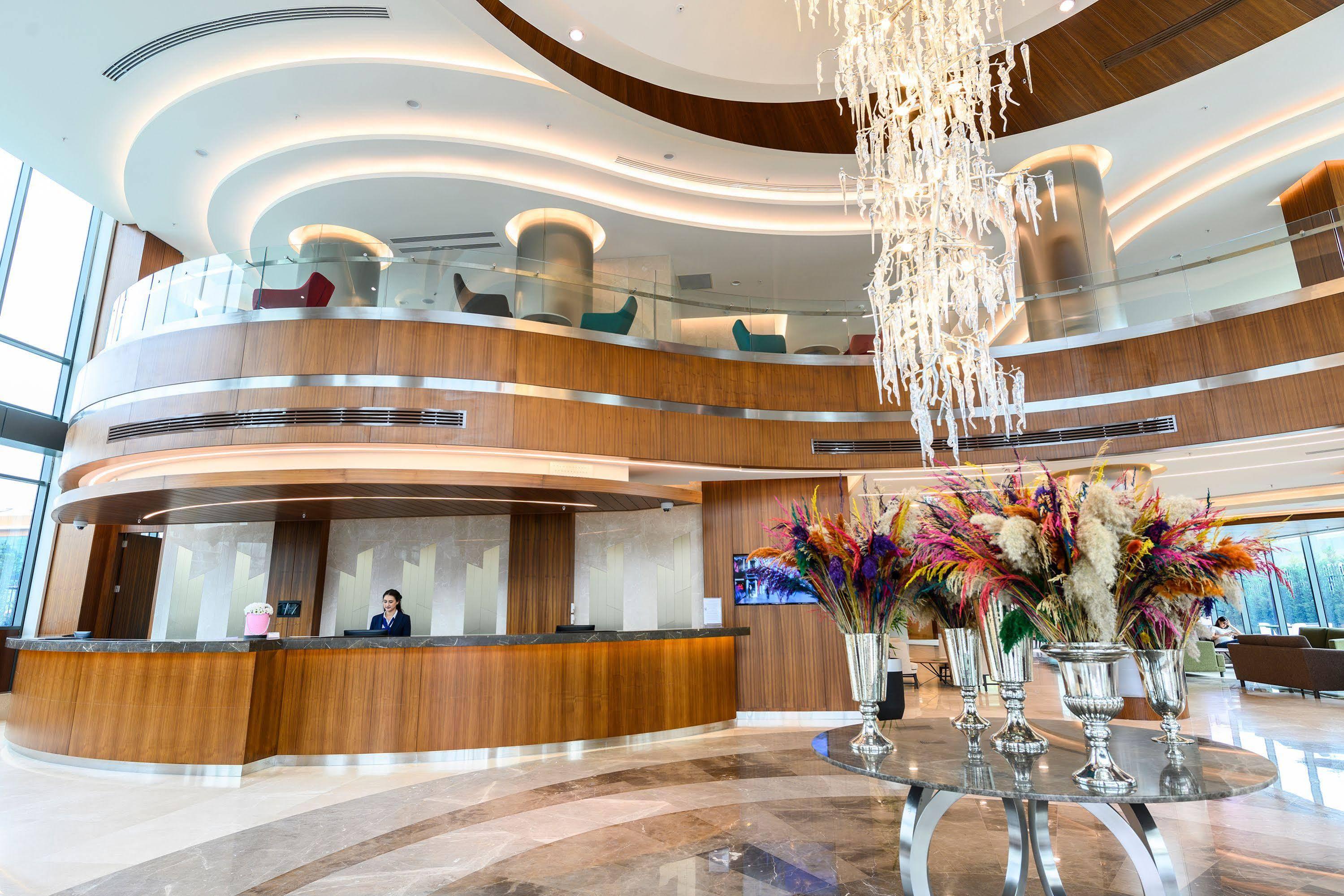 La Quinta By Wyndham Gunesli Otel