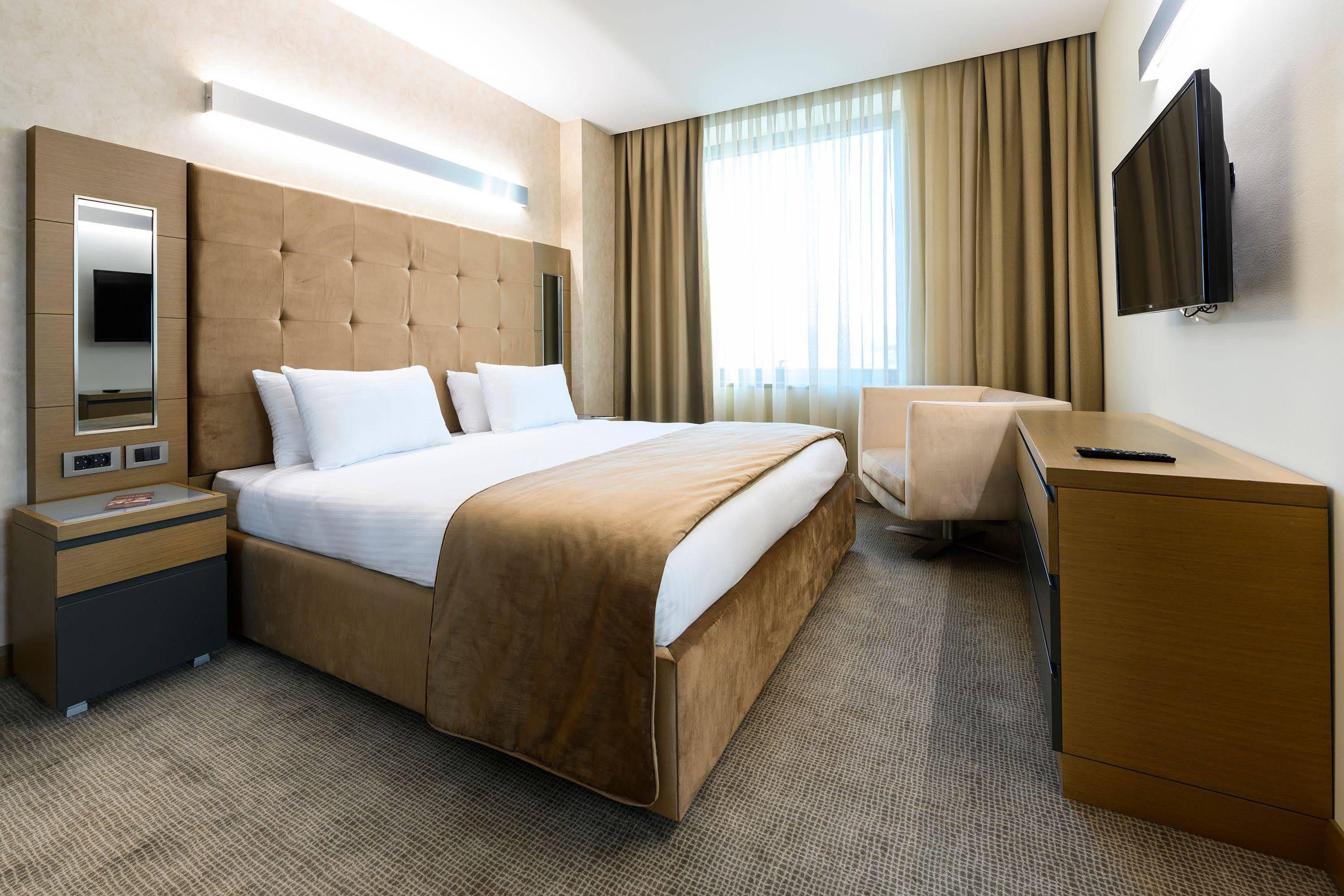 Otel La Quinta By Wyndham Gunesli 5*