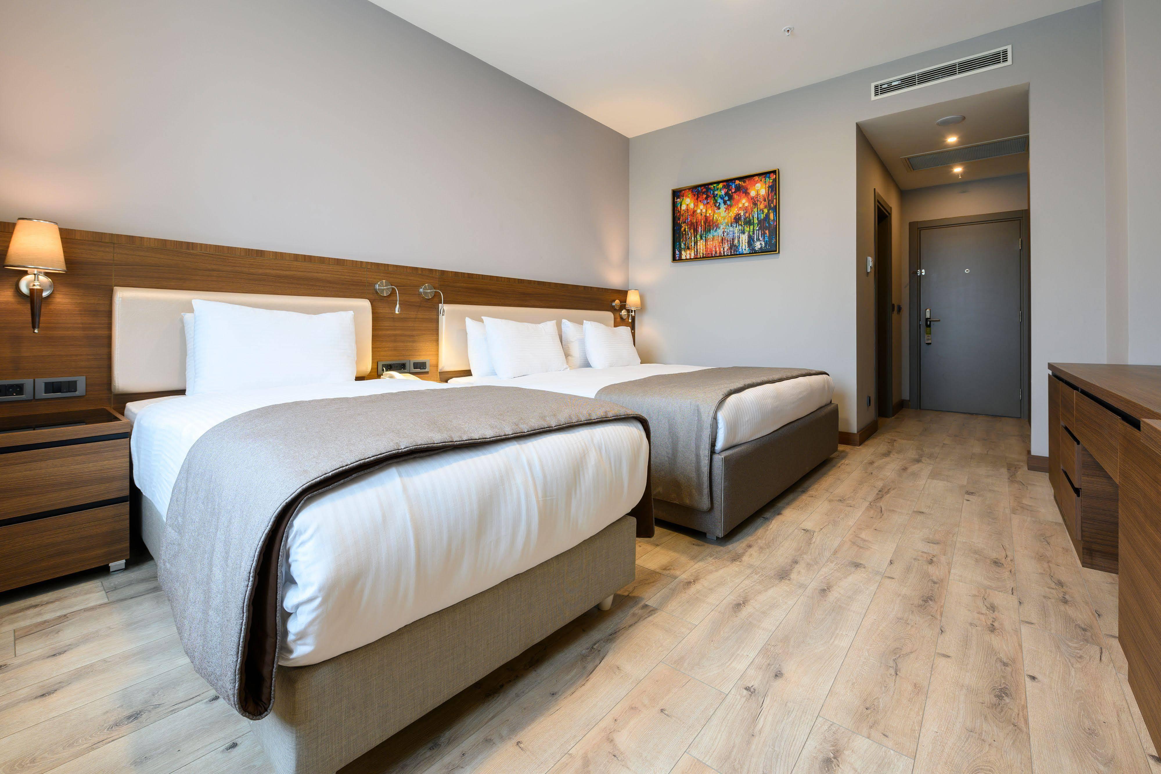 La Quinta By Wyndham Gunesli Otel
