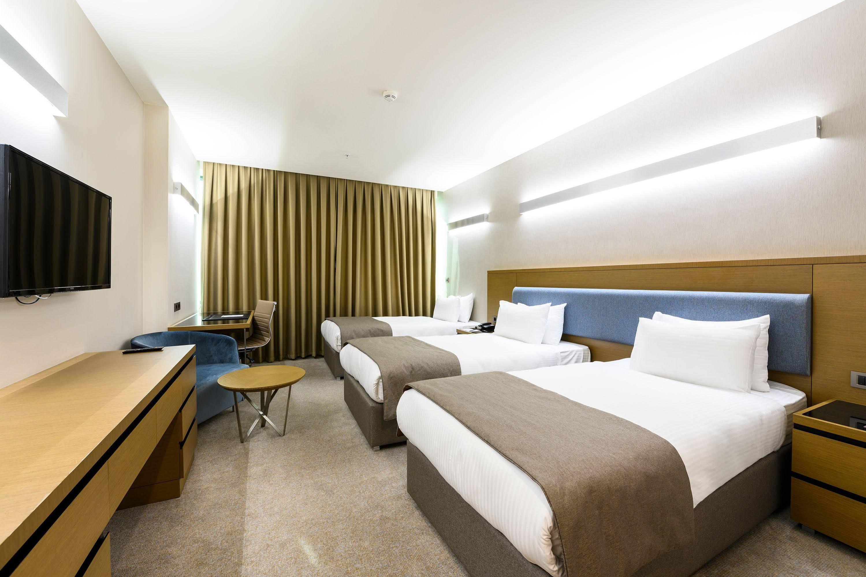 La Quinta By Wyndham Gunesli 5* İstanbul