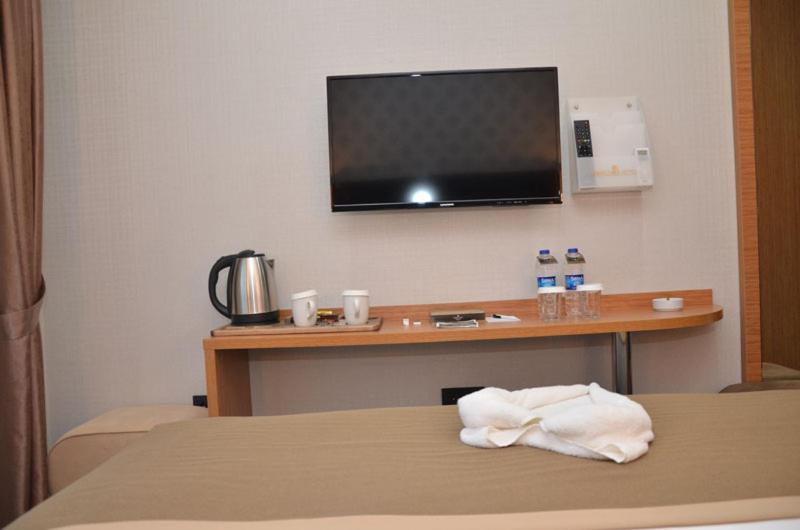 Hotel Grand Lark *