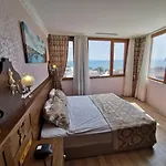 Perapolis Hotel