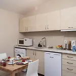 Gen Suites Pera