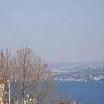 Cxzvsaewrntral Duplex House In Beyoglu