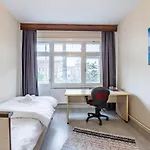 Charming Apartment Surrounded By Vibrant Attractions In Kadikoy
