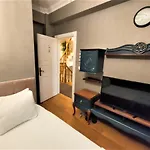 Valide-Maide Hotel