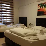 Hotel Kiwi