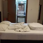 Hotel Kiwi