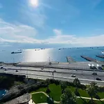 Lux 2 Room Suite Apartment With Seaview In Center