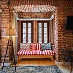 Galadoo Suites 2Nd Floor