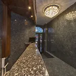 Hotel Romeo