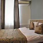 Dinar Hotel