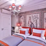 9 Doors Hotel (Adults Only)