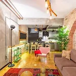 Missafir Well-Designed Apartment With Calming Backyard In The Heart Of Nisantasi, Sisli