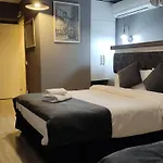 Utarit Hotel