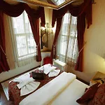 Sultan Tughra Hotel