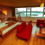 Melek Hotels Moda