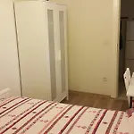 Shared Apartment Center Of The Istanbul, Metro 3 Mnt