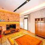 O\'Pera Okanli Suites