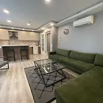 On4 Rooms & Suites