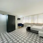Pleasant Studio Flat In Kabatas Beyoglu