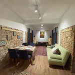 Otantic Place In Sultanahmet