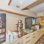 Regno Hotel