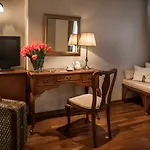 Hotel Sari Konak