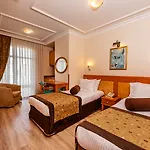 Santa Ottoman Hotel