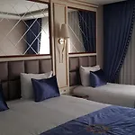 Grand Marcello Hotel