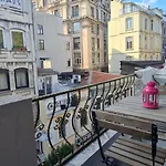Galata Duplex Apt. *Balcony* 1 Min To Metro Stn.