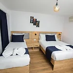 Golden Street Hotel