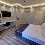 Luxx Garden Hotel