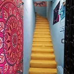 Lola Backpacker\'S Hostel