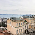 Upside Apartments