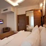 Pera Line Hotel