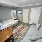 Pembe Hotel