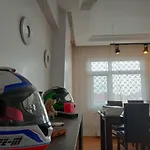 Single Room, Одноместная Комната В Доме, Chambre D\'Une Personne, Habitacion Individual