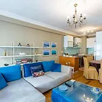 Lovely And Central Flat Near Nisantasi And Taksim