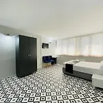 Pleasant Studio Flat In Kabatas Beyoglu