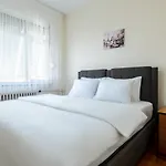 Cozy Flat Near Bagdat Street In Suadiye