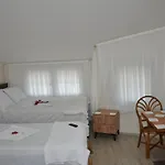 Reyna Suite